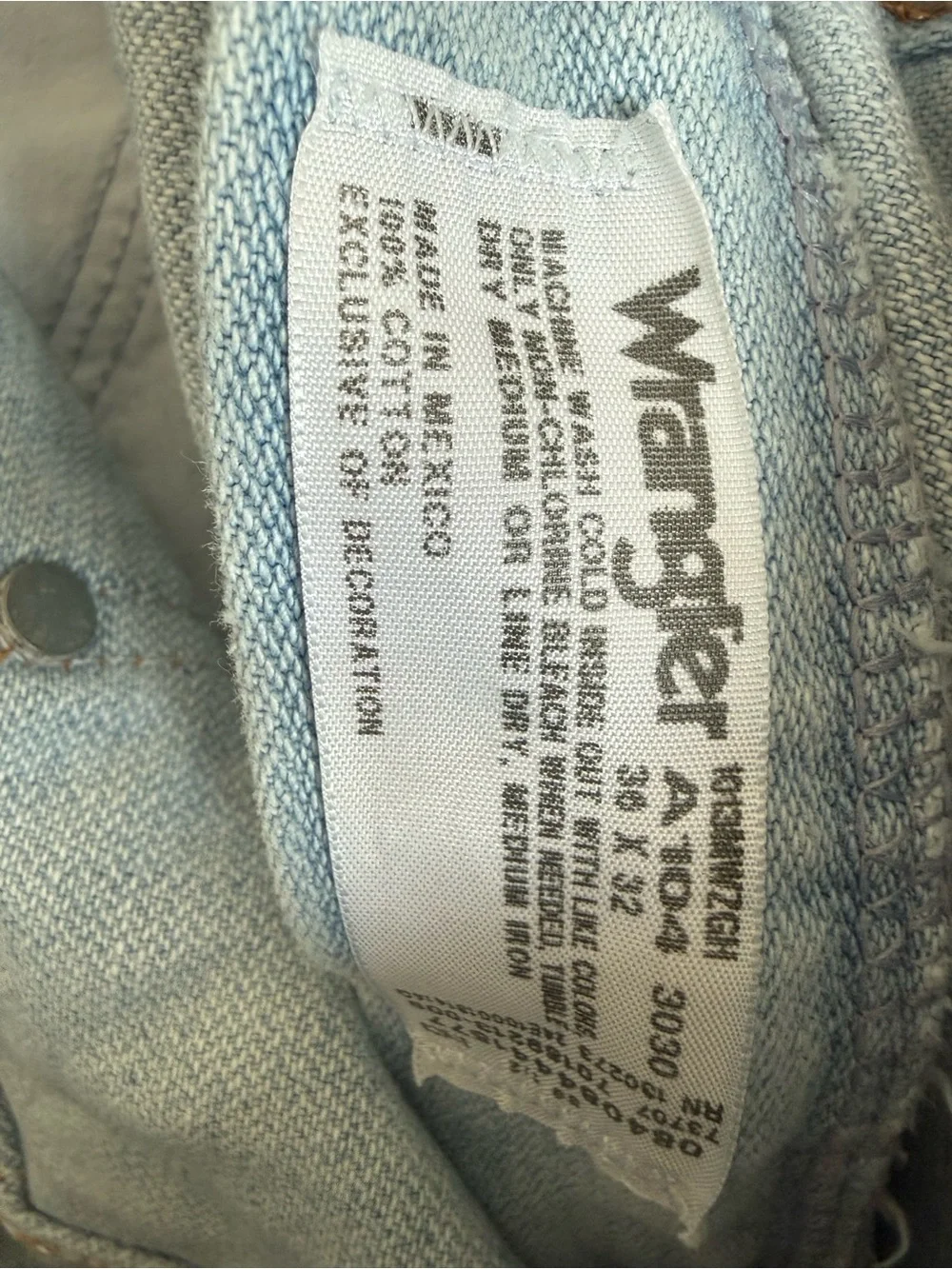 Wrangler Straight Leg Light Blue Denim Jeans